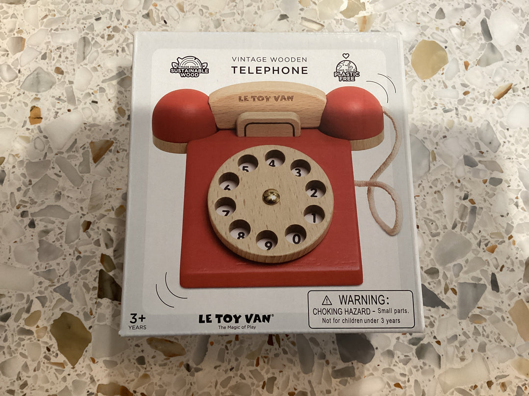 VINTAGE WOODEN PHONE