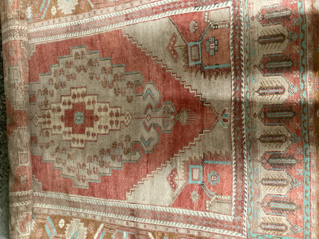 MD Home Vintage Turkish Oushak Wool Rug