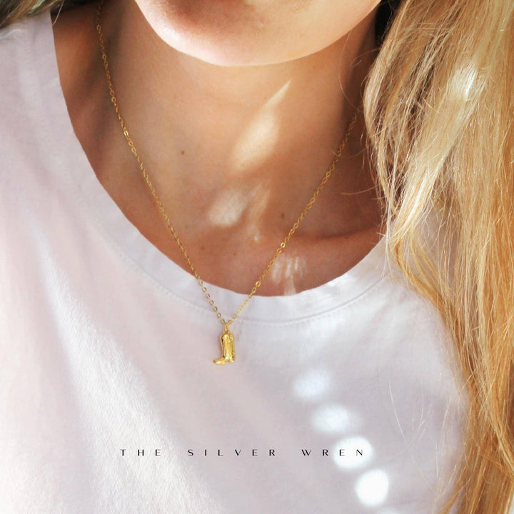 Western Pendant Necklaces: Boot / 18 inch